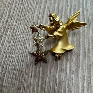 Vintage Gigi Giusti Guardian Angel Fairy Brooch Glitter Stars 1.5" Gold Tone Pin